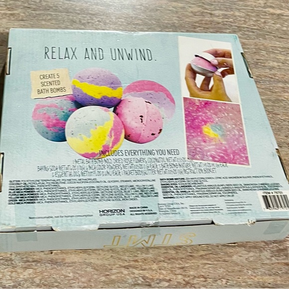 NIB STMT Do it Yourself bath bomb kit - Picture 2 of 10